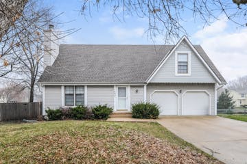 14801 S Brougham Dr Olathe, KS 66062